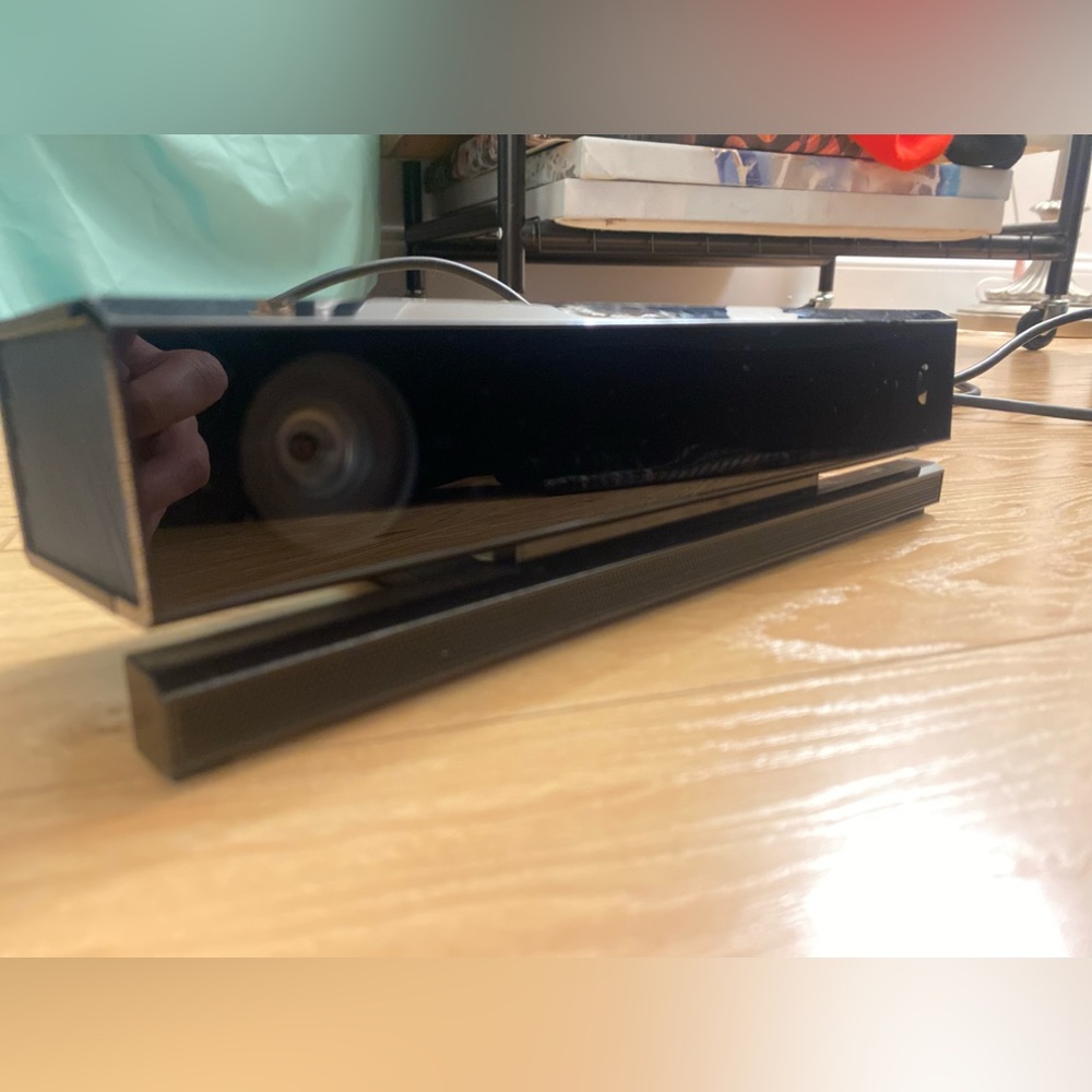 Microsoft Xbox 1 Kinect Sensor - Picture 2 of 9